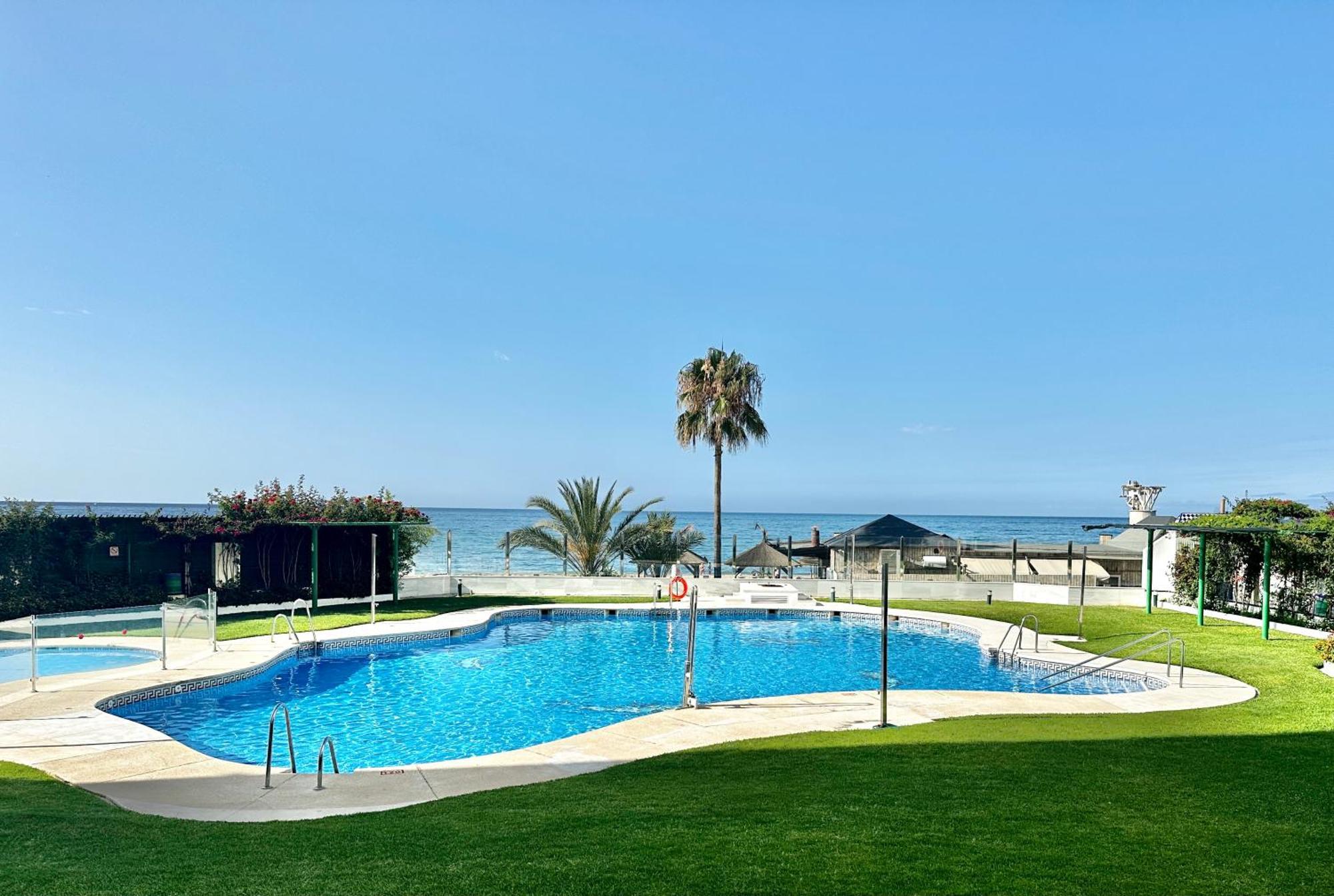 Banana Front Line Iii - Eaw Homes Lägenhet Marbella